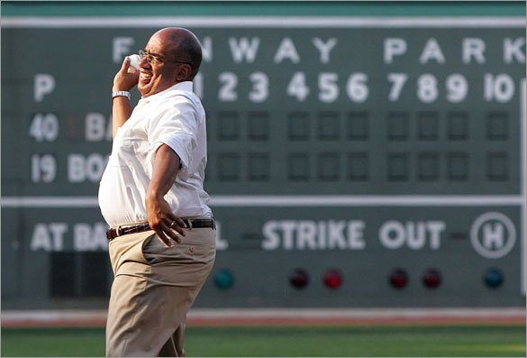 Weatherman Al Roker throws a ceremonial first pitch as the Boston Red Sox host the Orioles at Fenway Park in Boston, MA Tuesday, June 10, 2008.