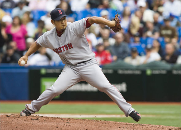  Red Sox pitcher Daisuke Matsuzaka throws to the Toronto Blue Jays during the fourth inning of their American League MLB baseball game in Toronto, September 21, 2008.