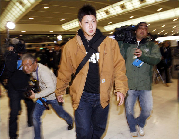 Japanese pitcher Junichi Tazawa arrives at New Tokyo International Airport, in Nairta, east of Tokyo, Monday, Dec. 1, 2008.  Tazawa moved a step closer to signing with the Boston Red Sox after rejecting offers from three other major league teams.