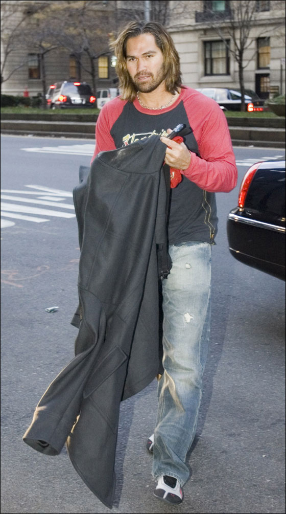 Former Red Sox player Johnny Damon returns to the Regency Hotel Thursday, December 22, 2005 in New York City.