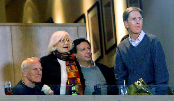 Actor Paul Newman (left), his wife actress Joanne Woodward, and Red Sox owners Tom Werner and John Henry took in the action at Fenway Park Wednesday night from the owner's box.