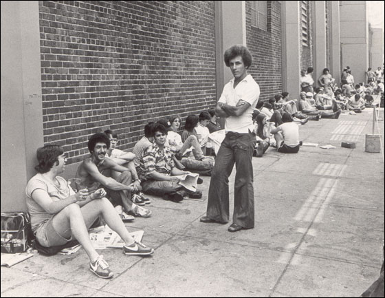 Sox fans wait for bleacher seats June 19, 1978