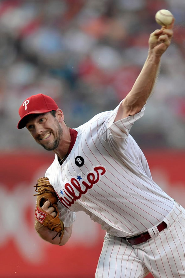 Starting pitcher Cliff Lee #33 of the Philadelphia Phillies delivers a pitch during the game against the Boston Red Sox at Citizens Bank Park on June 28, 2011 in Philadelphia, Pennsylvania. 